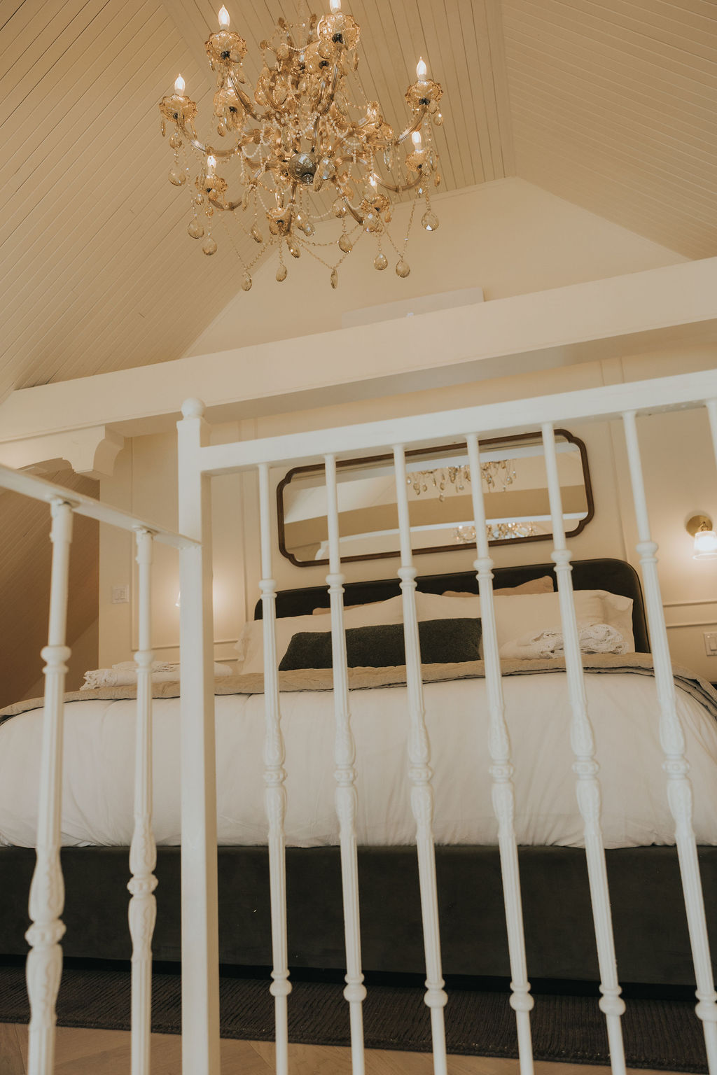 Lit King dans une chambre du Château Papillon